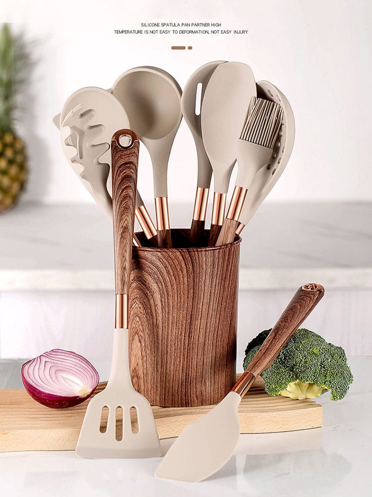 11pc kitchenware utensils set.